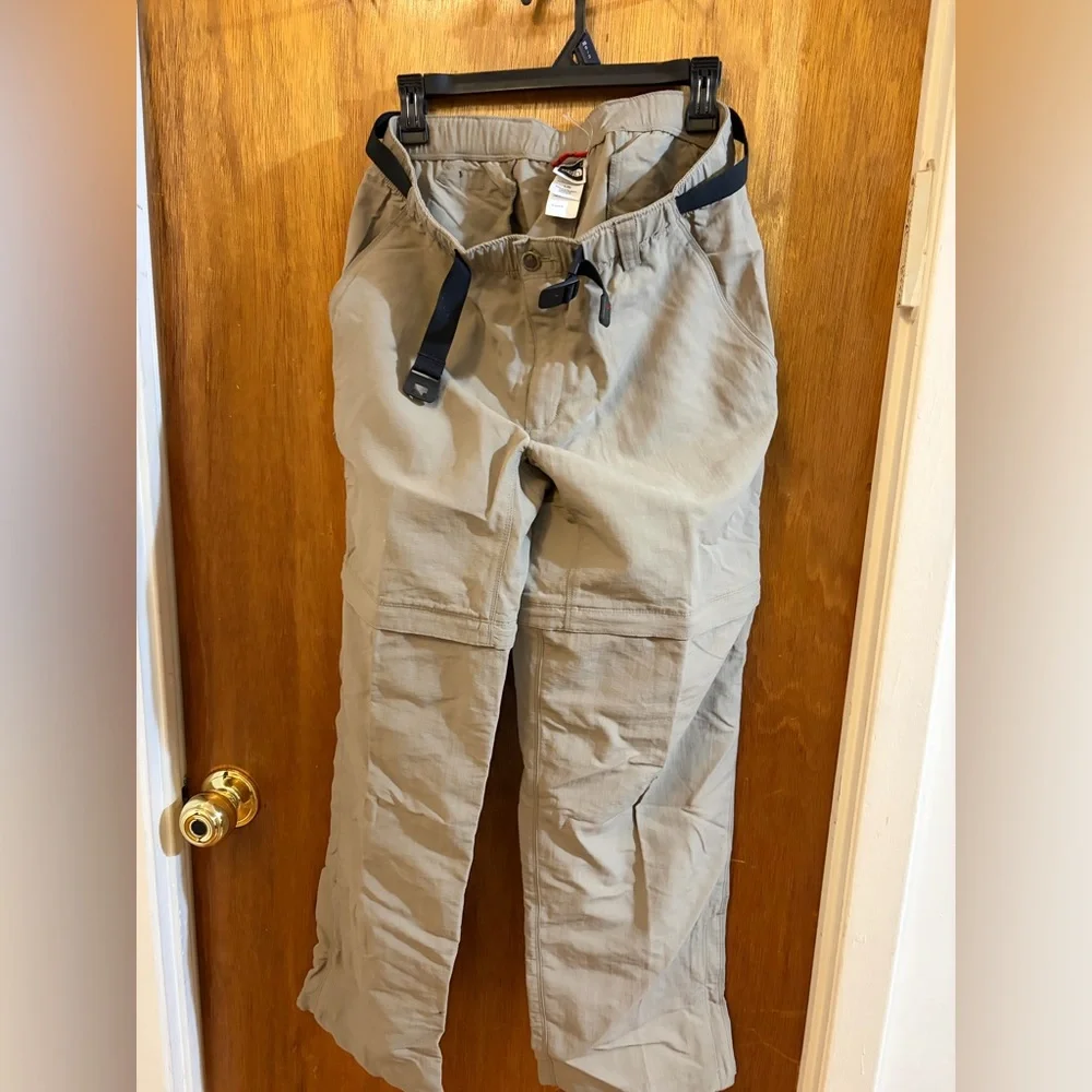 The North Face Men's Khaki convertible Cargo Pants